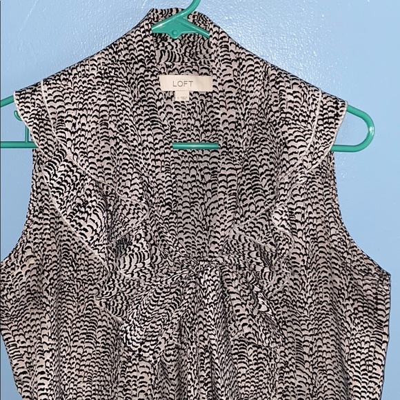 Loft Tie Front Sleeveless Blouse - Picture 3 of 6